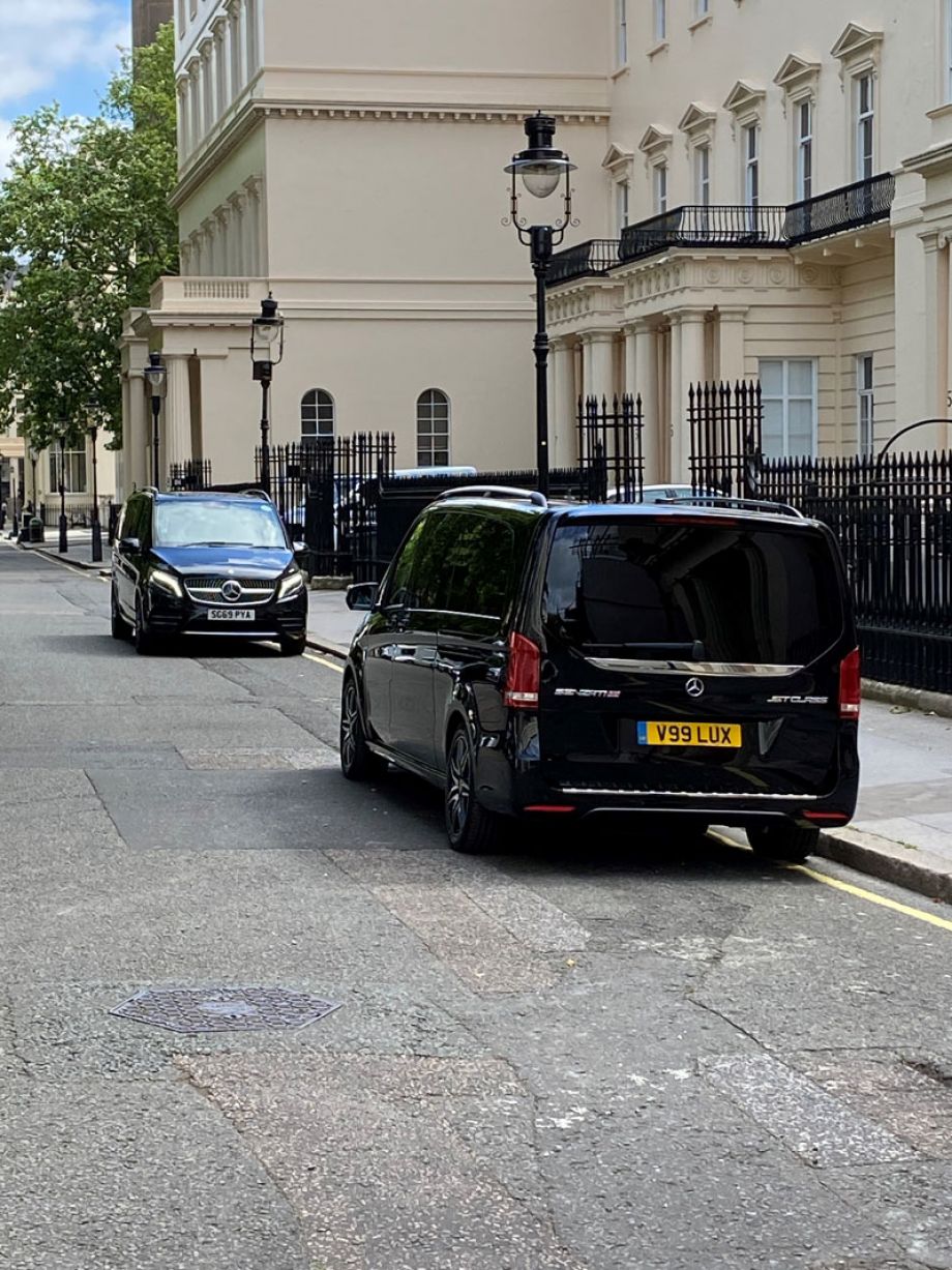 Executive Tours with Executive Chauffeur